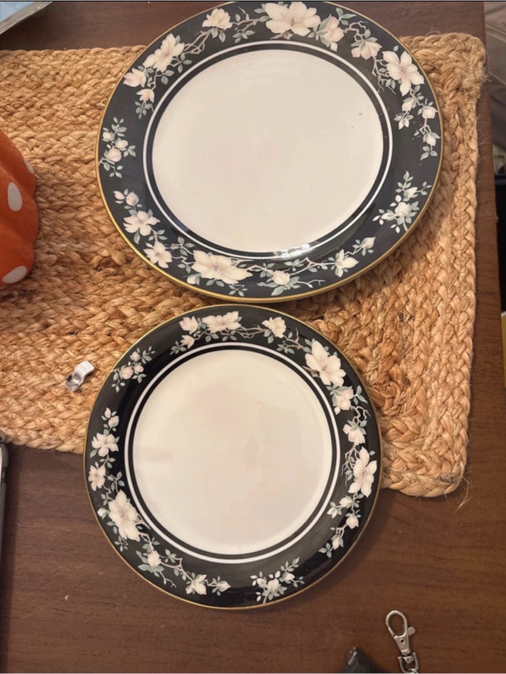 Royal Doulton Vogue Collection Black Floral Dinner and Salad Plate Set